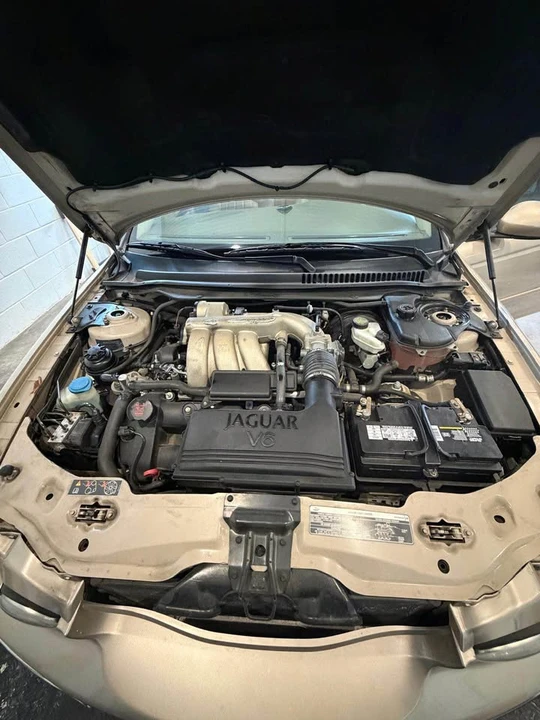 2005 Jaguar X-Type - Image 6 of 10