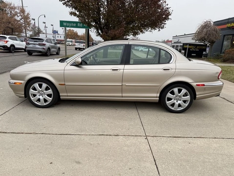 2005 Jaguar X-Type - Image 7 of 17