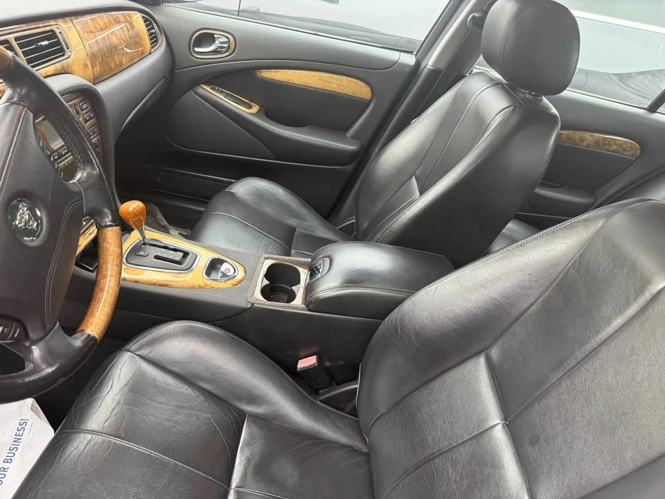 2005 Jaguar X-Type - Image 2 of 8