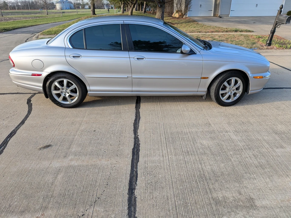 2005 Jaguar X-Type - Image 13 of 31