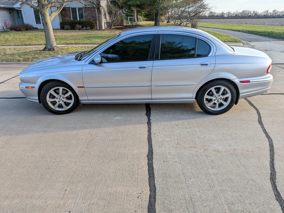 2005 Jaguar X-Type - Image 8 of 31