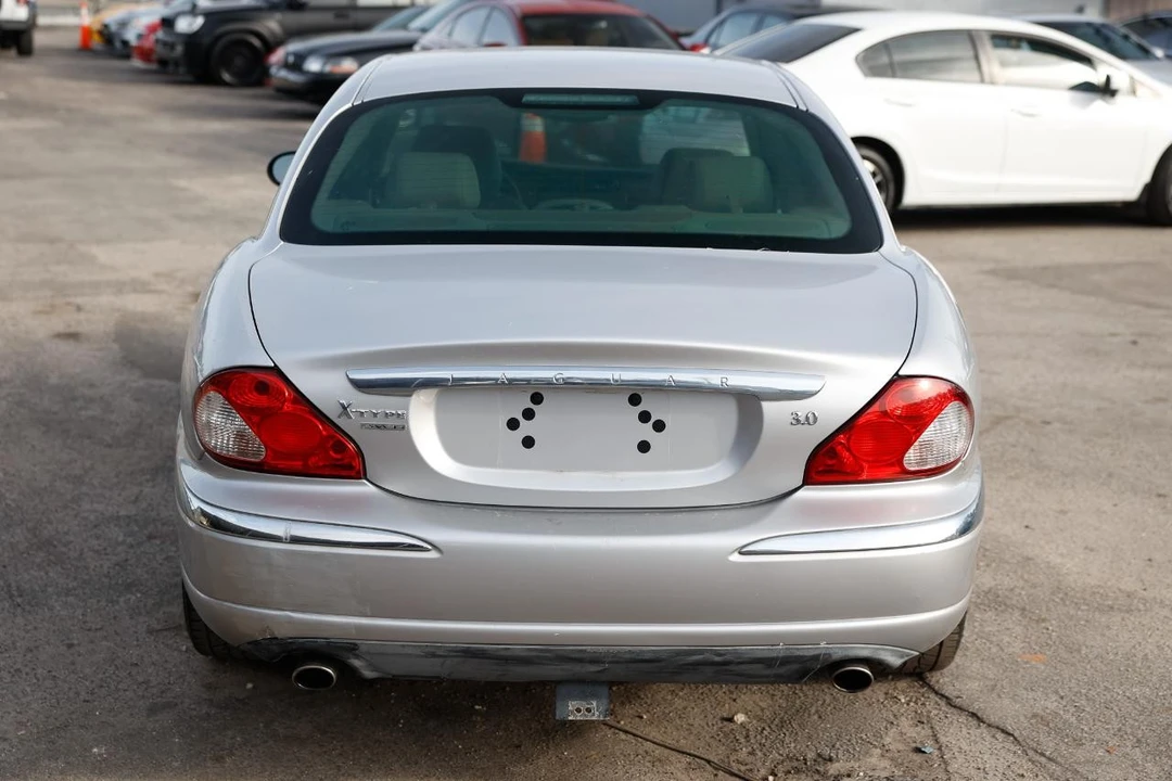 2005 Jaguar X-Type - Image 9 of 21
