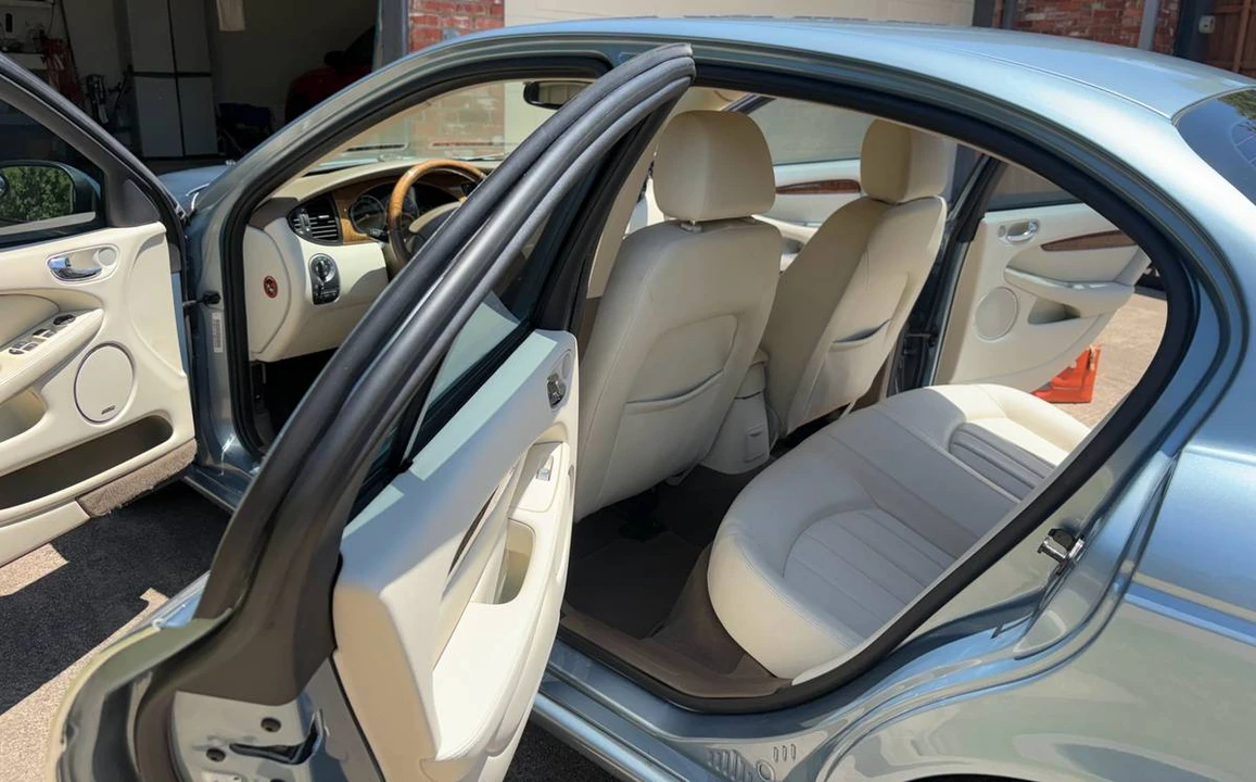 2005 Jaguar X-Type - Image 4 of 7