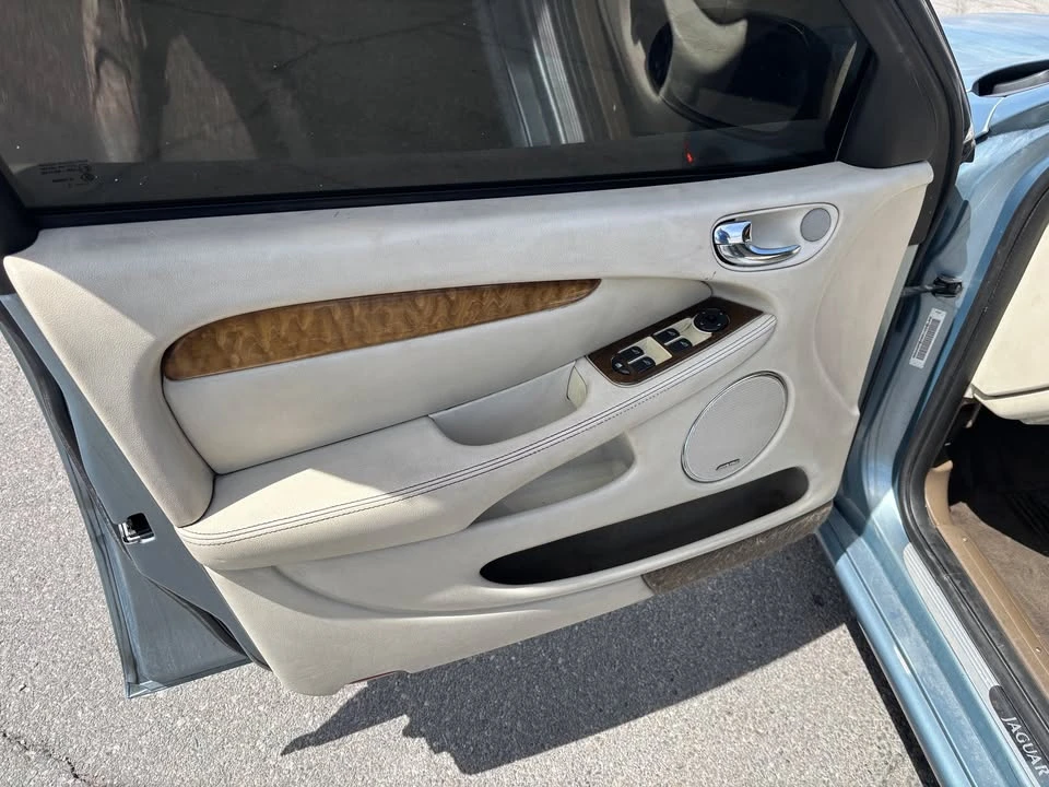 2005 Jaguar X-Type - Image 11 of 17