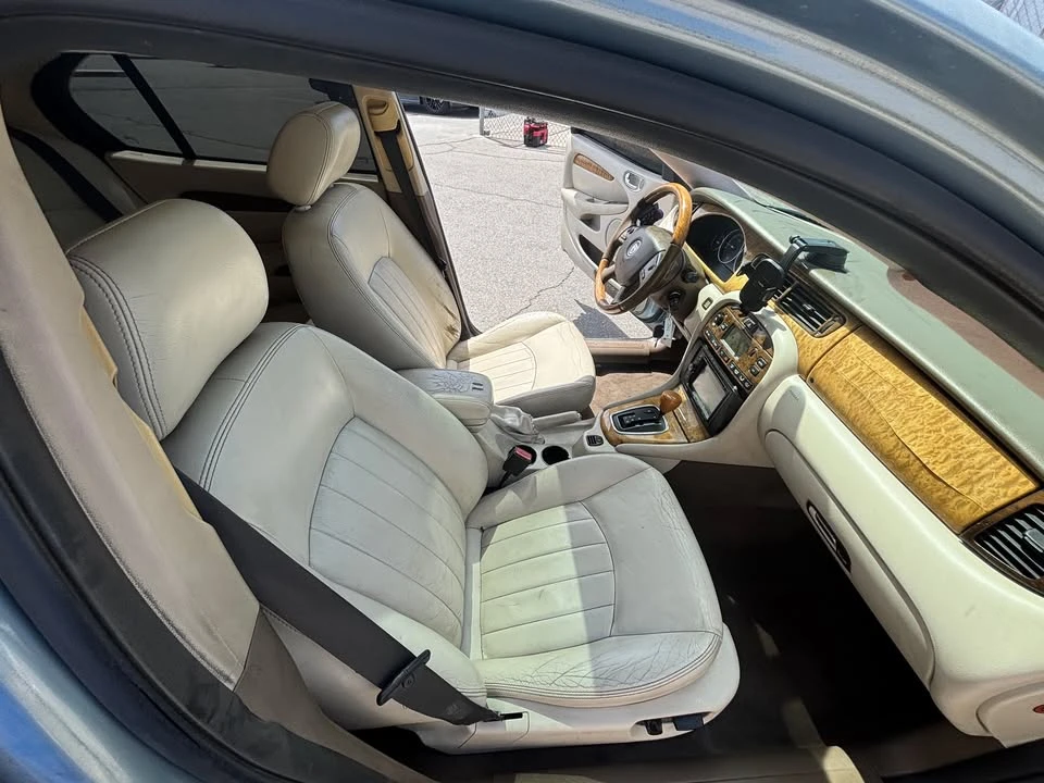 2005 Jaguar X-Type - Image 16 of 17