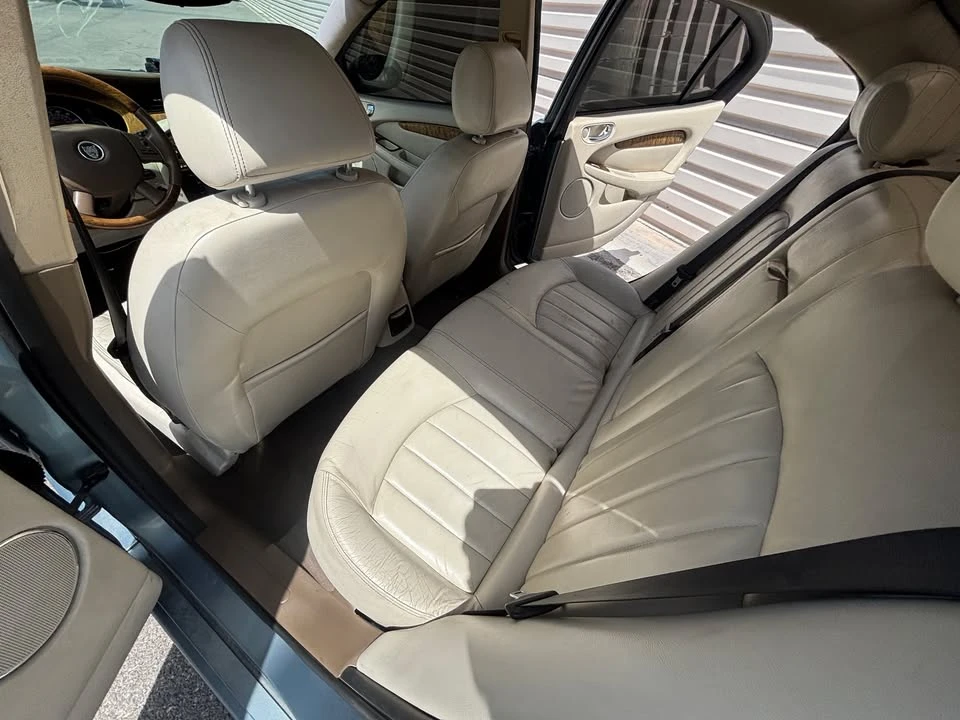 2005 Jaguar X-Type - Image 12 of 17