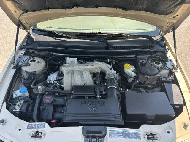 2005 Jaguar X-Type - Image 7 of 13