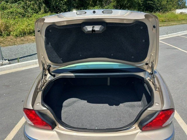 2005 Jaguar X-Type - Image 11 of 13