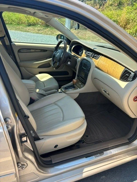 2005 Jaguar X-Type - Image 9 of 13