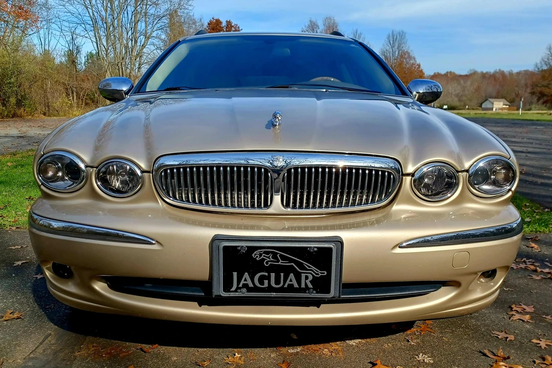 2005 Jaguar X-Type - Image 2 of 31