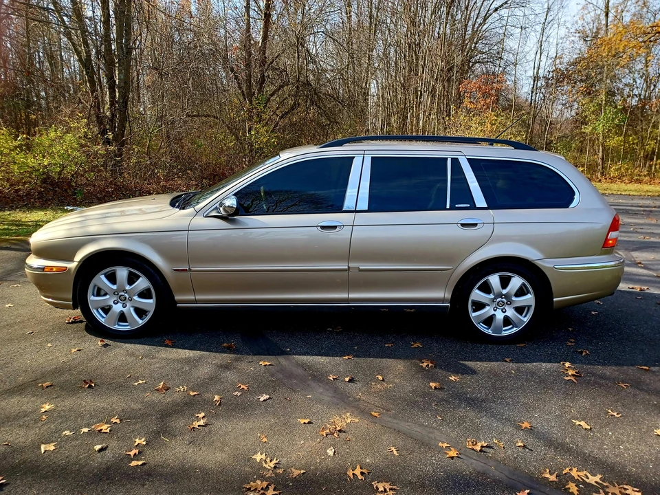 2005 Jaguar X-Type - Image 10 of 31