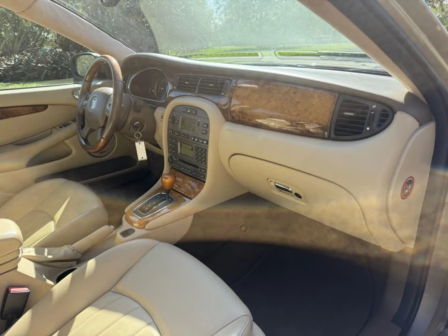 2005 Jaguar X-Type - Image 9 of 19