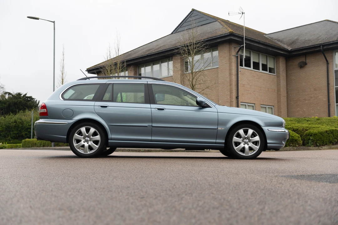 2005 Jaguar X-Type - Image 8 of 31