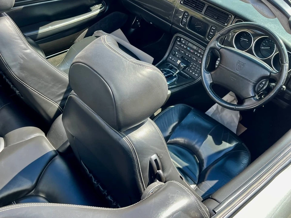 2005 Jaguar X100 XK8 - Image 16 of 30