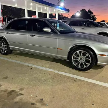 2005 Jaguar XJ Super V8 Portfolio Sedan