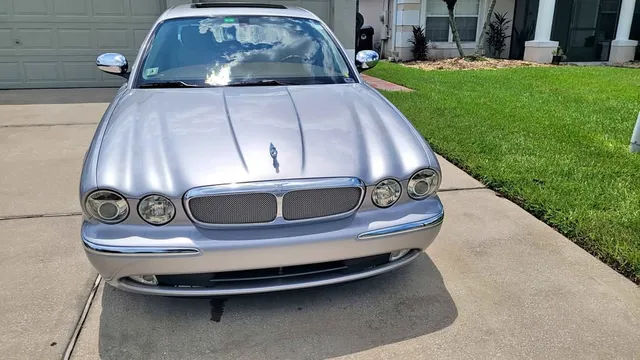 2005 Jaguar XJ Vanden Plas Sedan 4D
