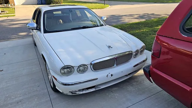 2005 Jaguar XJ Vanden Plas Sedan 4D