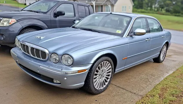2005 Jaguar XJ Vanden Plas Sedan 4D