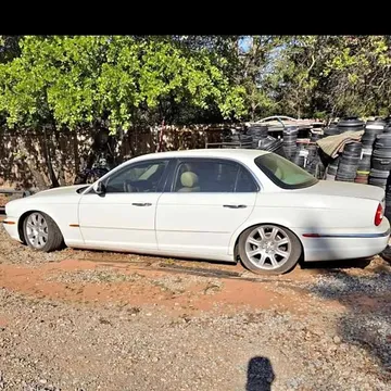 2005 Jaguar XJ XJ Sedan 4D