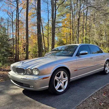 2005 Jaguar XJ Super V8