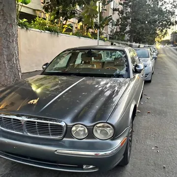 2005 Jaguar XJ Vanden Plas