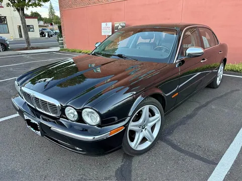 2005 Jaguar XJ Vanden Plas Sedan 4D