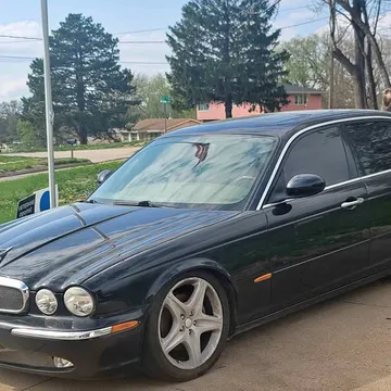 2005 Jaguar XJ8 L