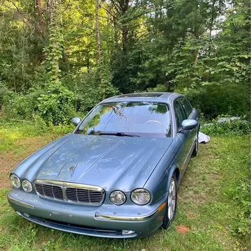 2005 Jaguar XJ XJ8 L Sedan 4D