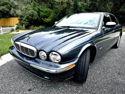 2005 Jaguar XJ XJ8 L Sedan 4D