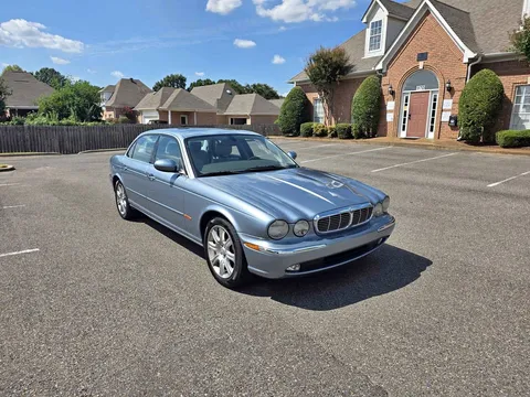 2005 Jaguar XJ XJ8 L Sedan 4D