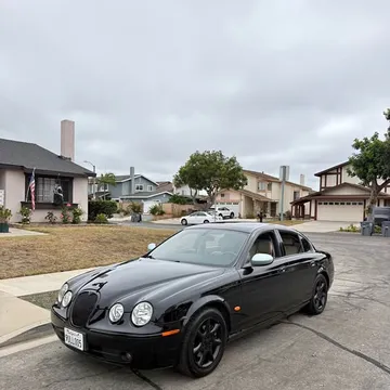 2005 Jaguar XJ XJ8 Sedan 4D