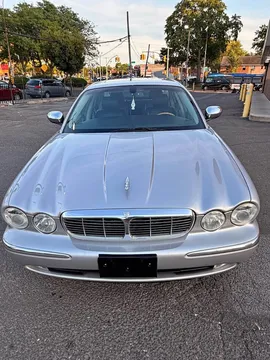 2005 Jaguar XJ XJ8 Sedan 4D