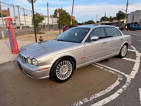 2005 Jaguar XJ XJ8 Vanden Plas Sedan 4D
