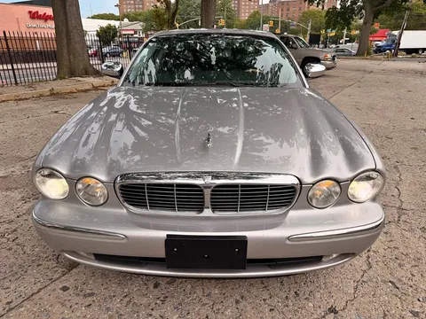 2005 Jaguar XJ XJ8 Vanden Plas Sedan 4D