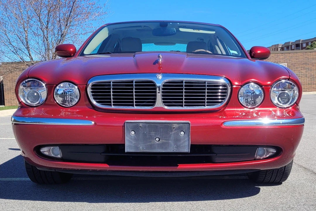 2005 Jaguar X350/X356/X358 XJ - Image 2 of 31