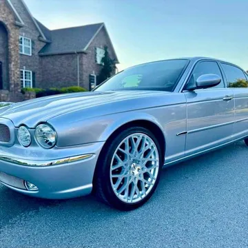 2005 Jaguar XJ8L