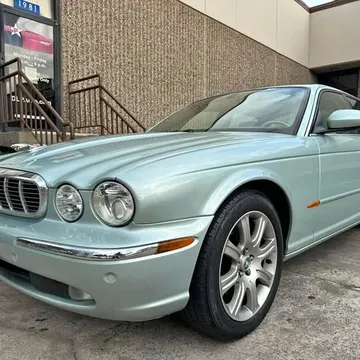 2005 Jaguar XJ8 L Sedan