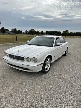 2005 Jaguar XJ8 Sedan