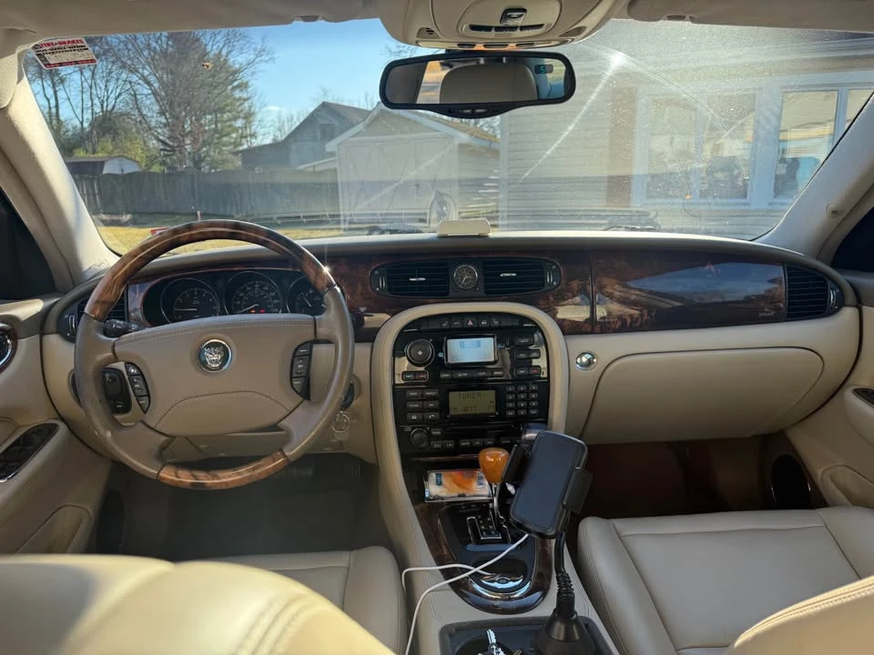 2005 Jaguar XJ Series 4 - Image 2 of 4