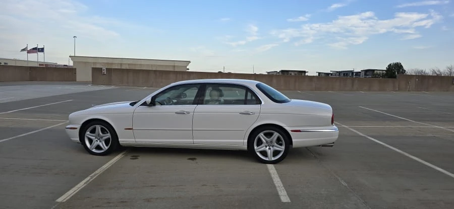 2005 Jaguar X350/X356/X358 XJ - Image 2 of 30