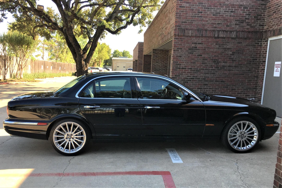 2005 Jaguar X350/X356/X358 XJR - Image 3 of 5