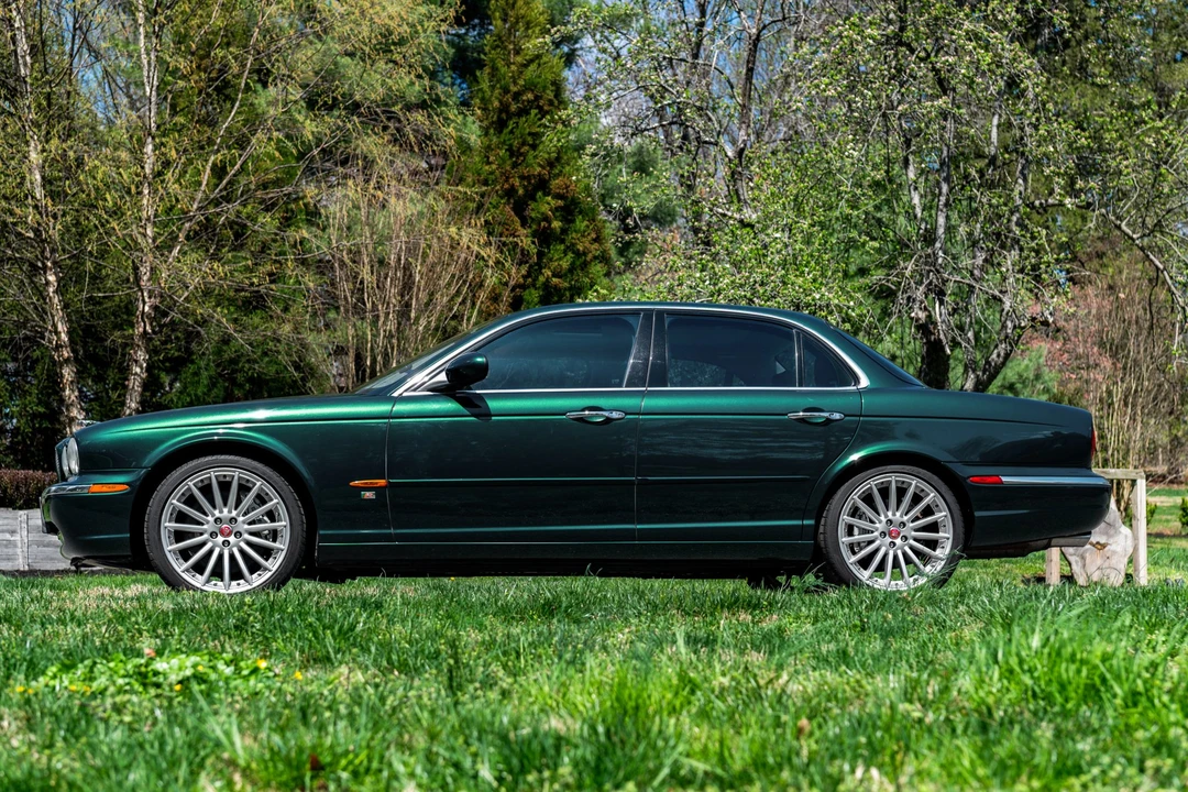 2005 Jaguar X350/X356/X358 XJR - Image 2 of 31