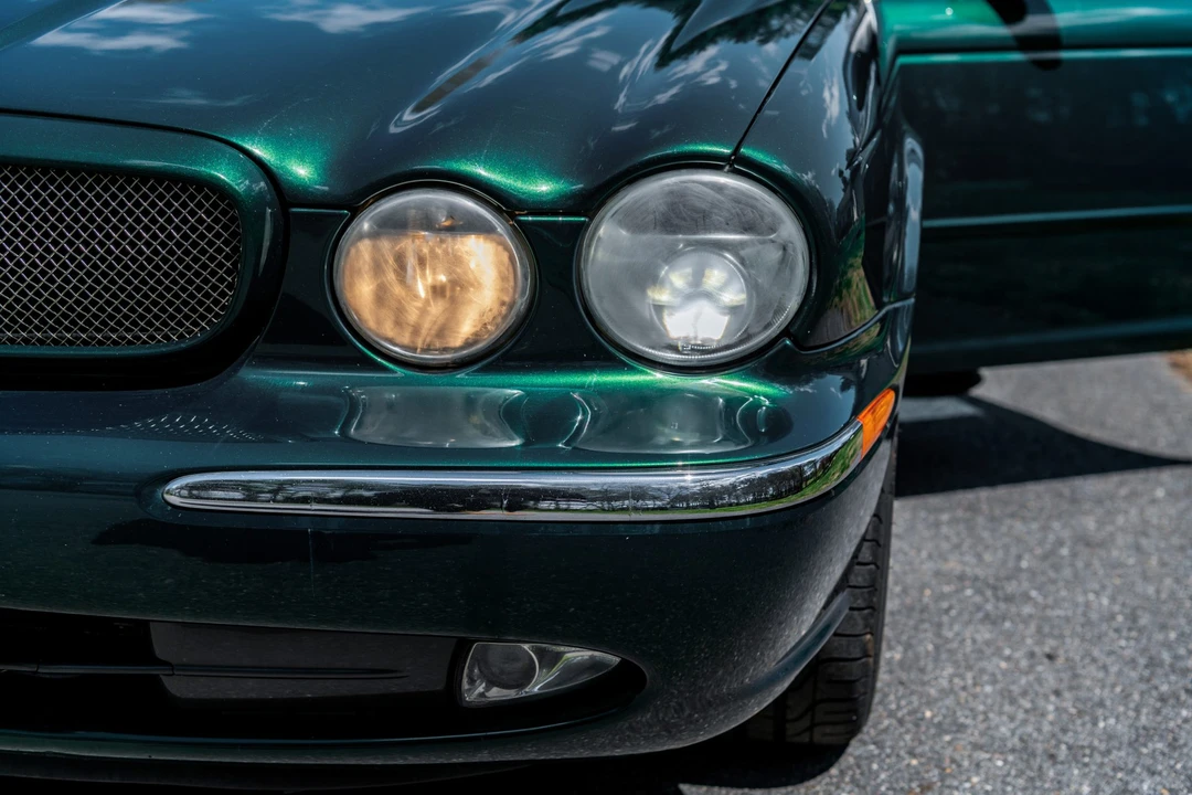 2005 Jaguar X350/X356/X358 XJR - Image 18 of 31