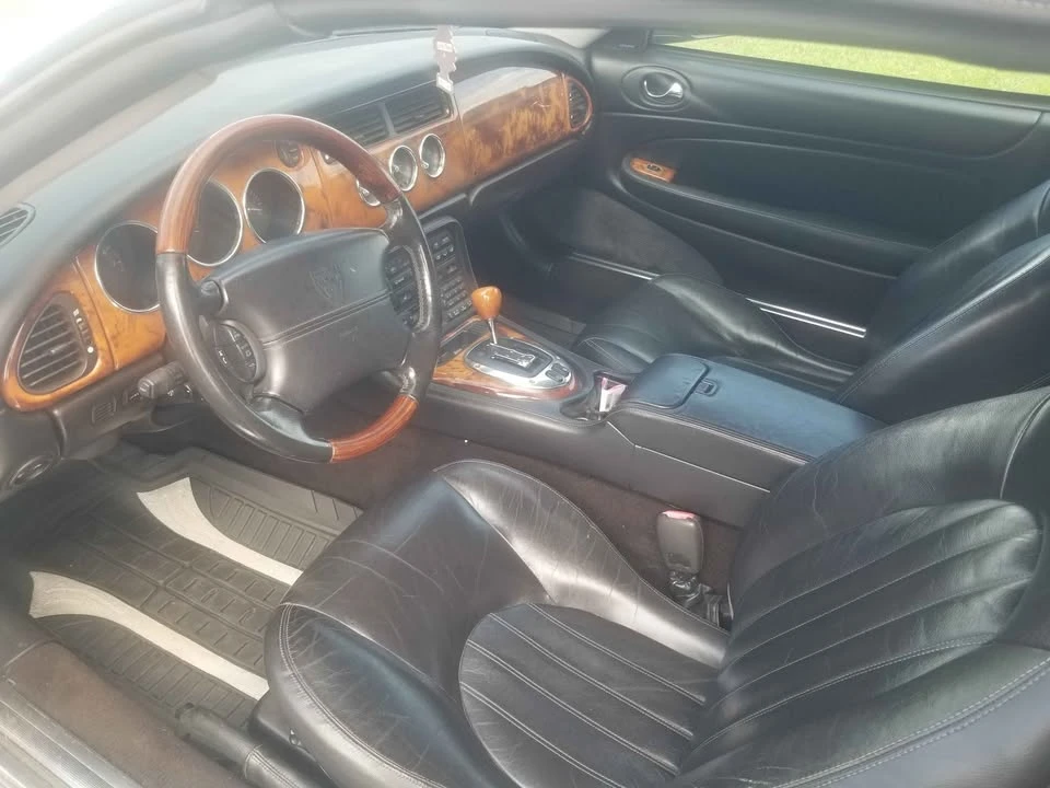 2005 Jaguar X100 XK8 - Image 4 of 5