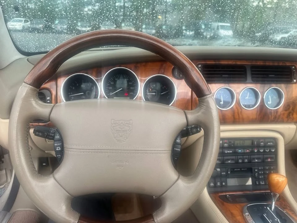 2005 Jaguar X100 XK8 - Image 7 of 19