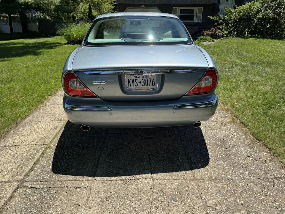 2005 Jaguar X100 XK8 - Image 2 of 10