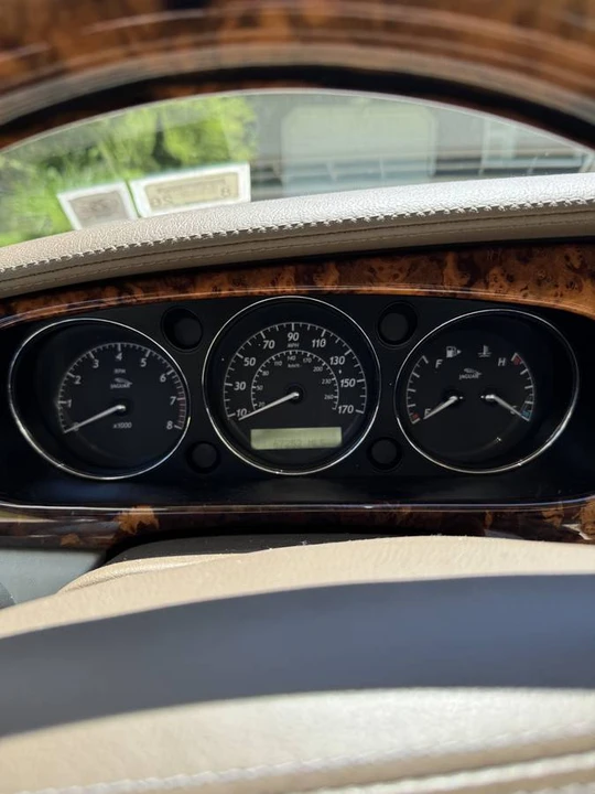2005 Jaguar X100 XK8 - Image 5 of 10
