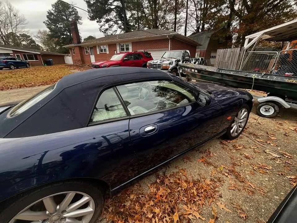 2005 Jaguar - Image 8 of 12