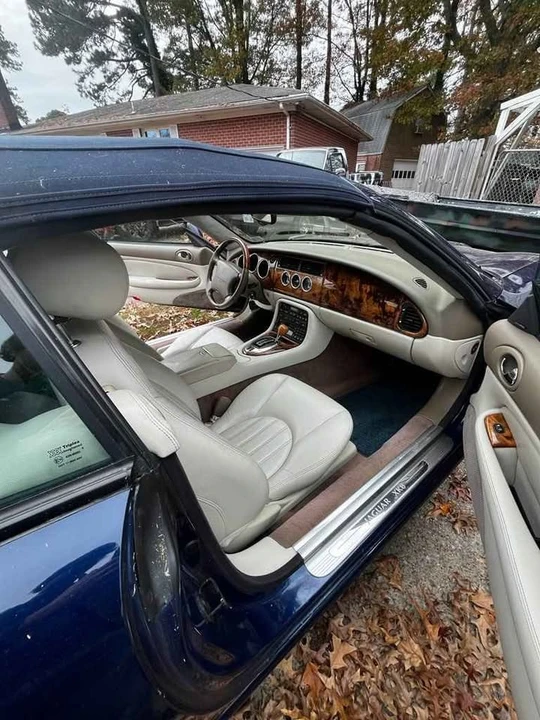 2005 Jaguar - Image 5 of 12