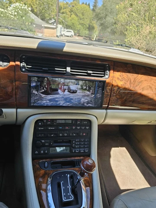 2005 Jaguar X100 XK8 - Image 16 of 18